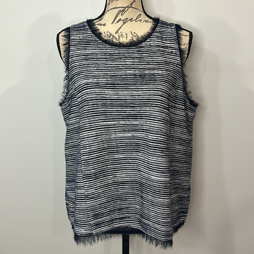 Anthropologie Vanessa Virginia Indira eyelash fringe top L - Picture 2 of 9